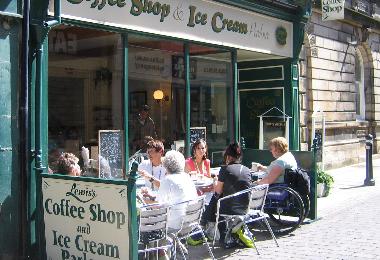 Lewis's Cafe